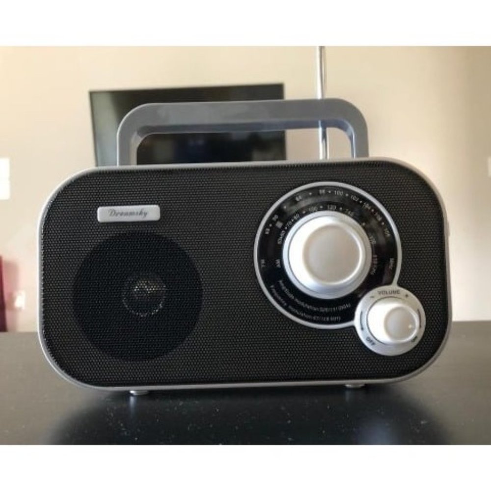New AM FM Portable Radio Plug in Wall or Battery Operated for Home & Outdoor